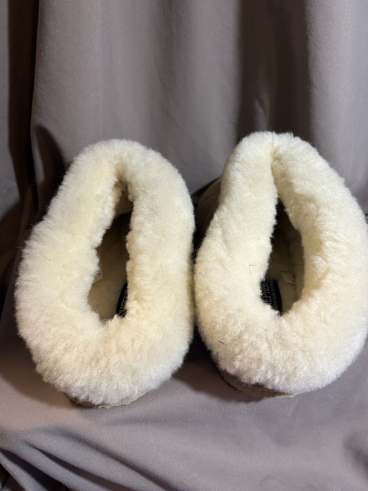 SAOLA PANTOFOLE PORTAPIEDI PELLE DI PECORA PASTORE NUOVE SENZA ETICHETTE O SCATOLA CON SUOLA ANTISCIVOLO TAGLIA 42 11