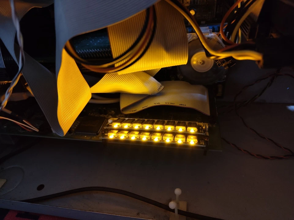 2x LitSIMM 16MB 30pin FPM SIMM 60ns  non-parity with amber LEDs - Image 2 of 3