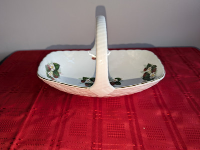 Vintage Hammersley 'Strawberry Ripe' Bone China Servierkorb mit Griff
