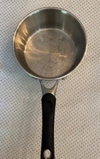 Calphalon Signature 8701 Sauce Pan 1Qt 0.9L Induction-Gas-Glass Top- Electric