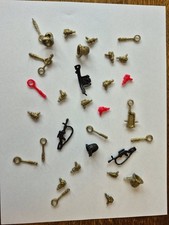 MPC Remade SPACEMEN, Helmets, Weapons, Accessories X 35 54MM Toy Soldiers
