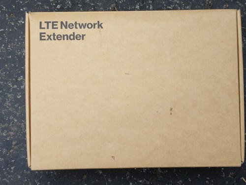 Verizon LTE Network Extender ASK-SFE116 - 4G LTE - New in Open Box! - Photo 2 sur 5