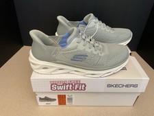 New Womens Skechers Glide Step Hands Free Swift Fit Slip On Shoes. Size 8.5.