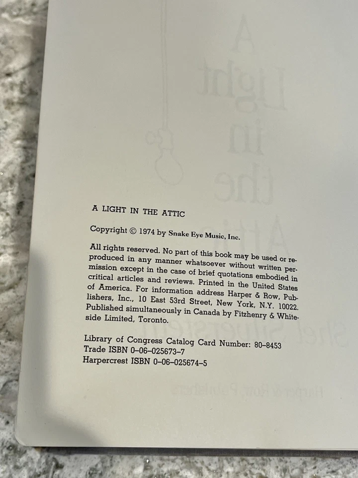 A Light In The Attic Shel Silverstein-1st Edition Copyright 1974 READ 🔽🔽 - Image 3 of 4