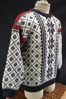 Voss Icelandic Sweater Small Unisex Gray Red White Fair Isle Nordic 100% Wool