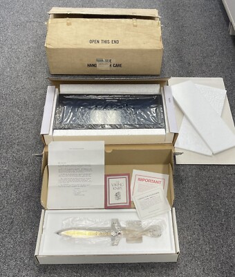 NIB Rare Franklin Mint 1988 The Viking Dragon Knife Dagger w