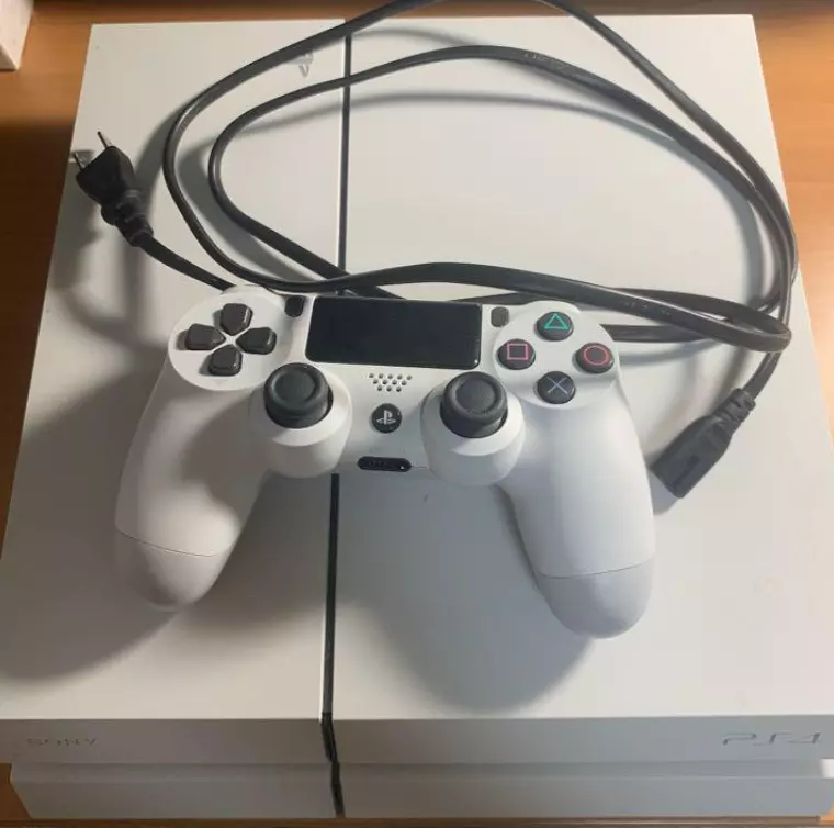 Sony PlayStation 4 Launch Edition 500GB Glacier White Console - CUH-1200AB02