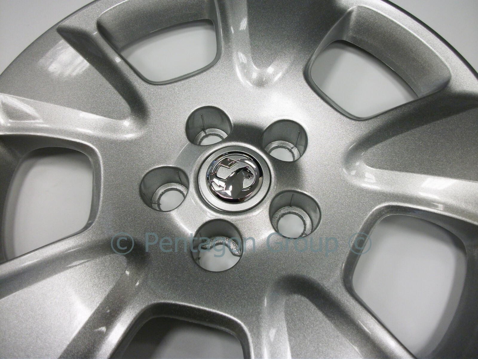 1x Genuine Vauxhall Combo D 15 Inch Wheel Trim to Fit 2012 - 2018 