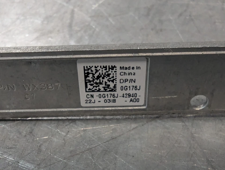 LOT OF 8 Dell 2.5" Server Hard Drive Trays SAS SATA for R710 R810 R620 R720 R730 - Image 2 of 4