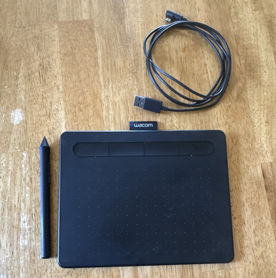 Wacom Intuos Graphics Drawing Tablet, Stylus Pen, USB Wired Cable, Black