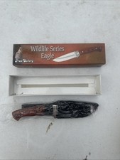NEW Frost Cutlery Wildlife Series Eagle Knife 8 1/4” SS Blade, Pakawood Handle