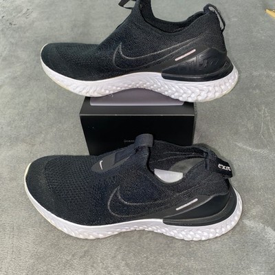 Nike Running Shoes Women 7.5 Black Epic React Phantom Flyknit BV0415-001 Slip On