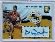 17/88 Totally Certified Bob Dandridge Signed Sealed Delivered Gold Auto #d 07/10