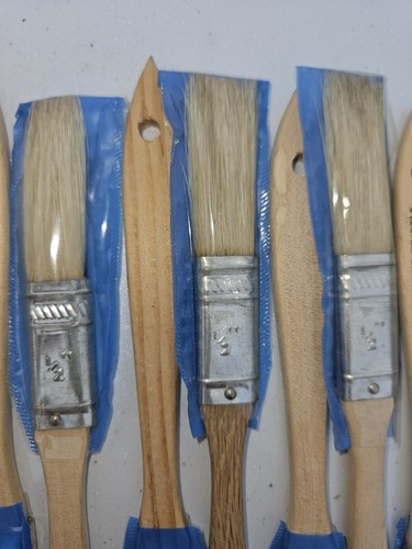 12 Half Inch Paint Brushes - Picture 6 of 8