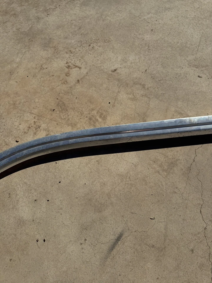 Ford Ranchero 1972-1979 - techo lateral de la cama "palo de hockey" moldura de moldura pasajero derecho Foto 3 de 4