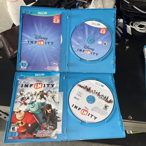 Disney Infinity 1.0 2.0 (Nintendo Wii U, 2012) CIB Complete with Manual Tested - Picture 2 of 2