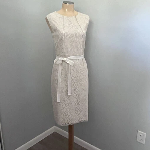 OFF WHITE TAHARI ~ ABITO DA COCKTAIL BIANCO CREMA E ARGENTO in pizzo taglia 14