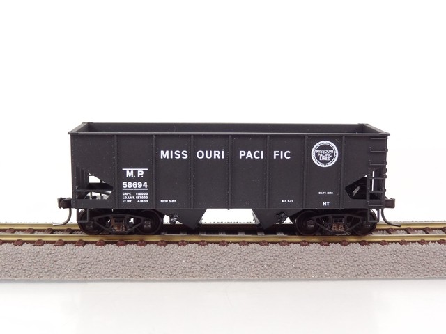 Pennsylvania PRR Accurail HO Scale 55 Ton Wood Side Twin Hopper Kit