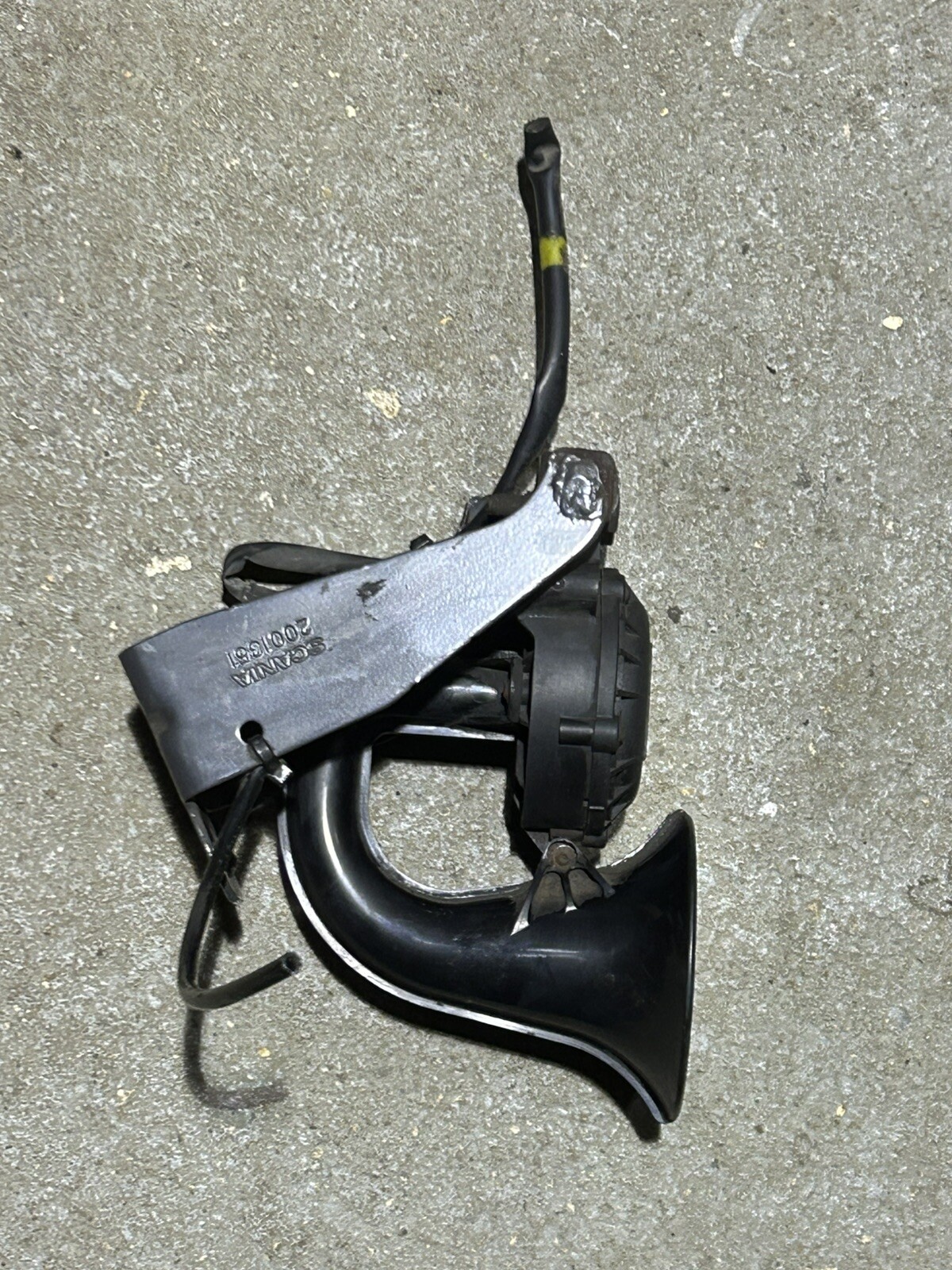 Picture 1 of 6