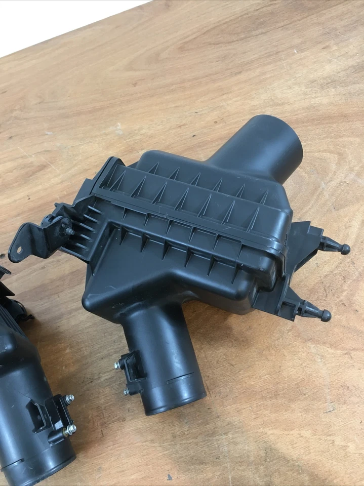 Factory air intake Boxes For Nissan R35 GTR VR38DETT - Image 2 of 4