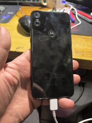 Smartphone Motorola One XT1941 64 Go Démarre Mais LCD HS - Photo 2 sur 6