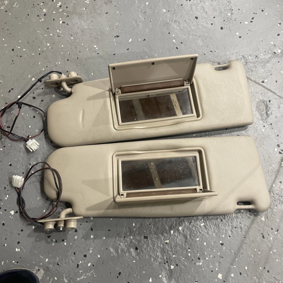 Juego de parasoles Volvo 850 V70 S70 C70 1993-2000 par de botones de puerta de garaje OEM Foto 4 de 4