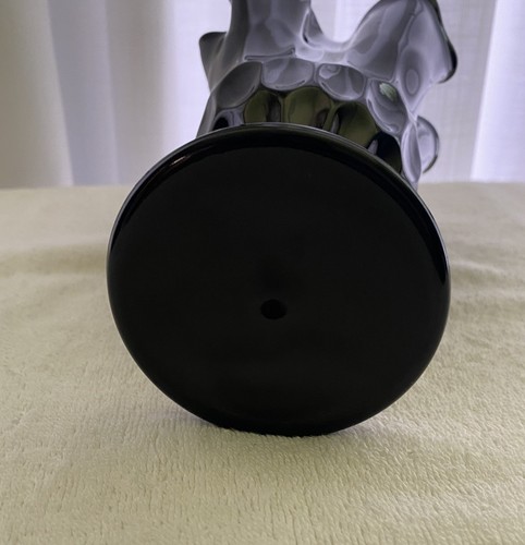 Vintage schwarz Kunst Glas Daumenabdruck gekräuselt geschwungener Rand Taschentuch Vase vor 1970 - Bild 8 von 10