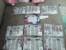 VERA BRADLEY LIGHTEN UP Zip ID,COIN, KEYCHAIN Case in Vineyard Floral, New/Tag