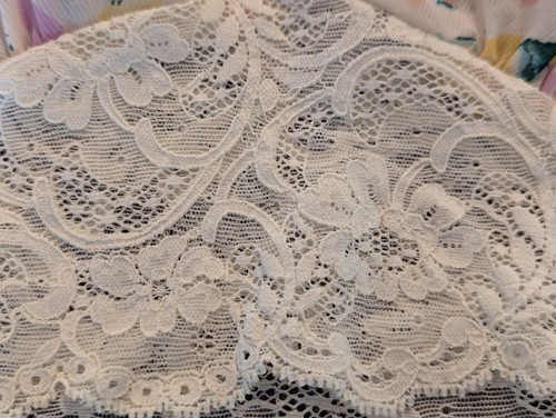 NWT Victoria's Secret Floral Lace Vintage Gold Tag Bralette Bra Size Medium - Picture 6 of 18