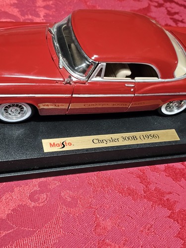 1/18 Maisto 1956 Chrysler 300B Coupe dunkelrot mit beiger Innenausstattung - Bild 9 von 13