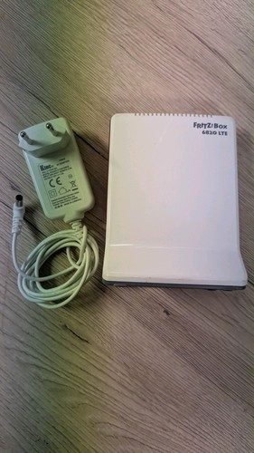 Fritz Box 6820 LTE - Inkl. Ladegerät
