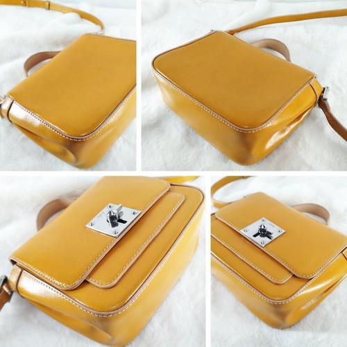 FENDI FF Shoulder Bag Leather Yellow Authentic G04081163 - Picture 20 of 24