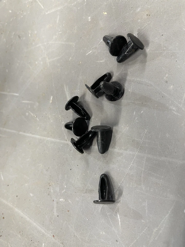 Ford Galaxie 1963-1968 Soporte de núcleo de radiador Protector lateral contra salpicaduras Clips de presa de aire OE Foto 3 de 4