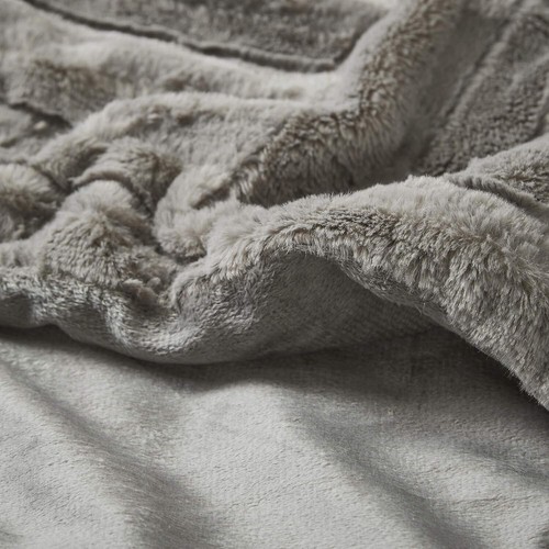 Madison Park Arctic Luxury Ultra Alternative Throw-50x60-Grey - Picture 2 of 3