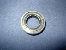 SUZUKI FR50 X 1981 RB50 H 1987 GEN NOS DRIVE SHAFT SEAL 09283-17011