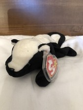 TY BEANIE BABY STINKY - THE SKUNK - MINT - RETIRED