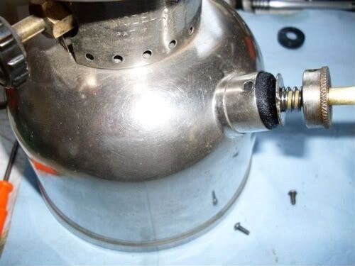 3 pcs COLEMAN PUMP CUP LEATHERS (same as part #216-5091) - Imagen 4 de 8