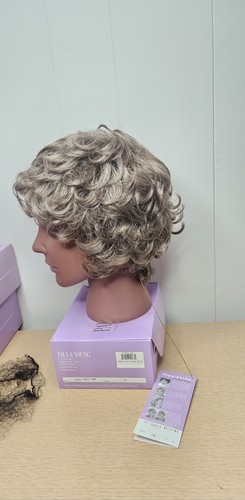 Paul Young Perücken (2) Sweet Nothing 38 Gr. L / (1) WL Adelaide 38 Gr. Durchschnitt Neu mit Etikett - Bild 10 von 21