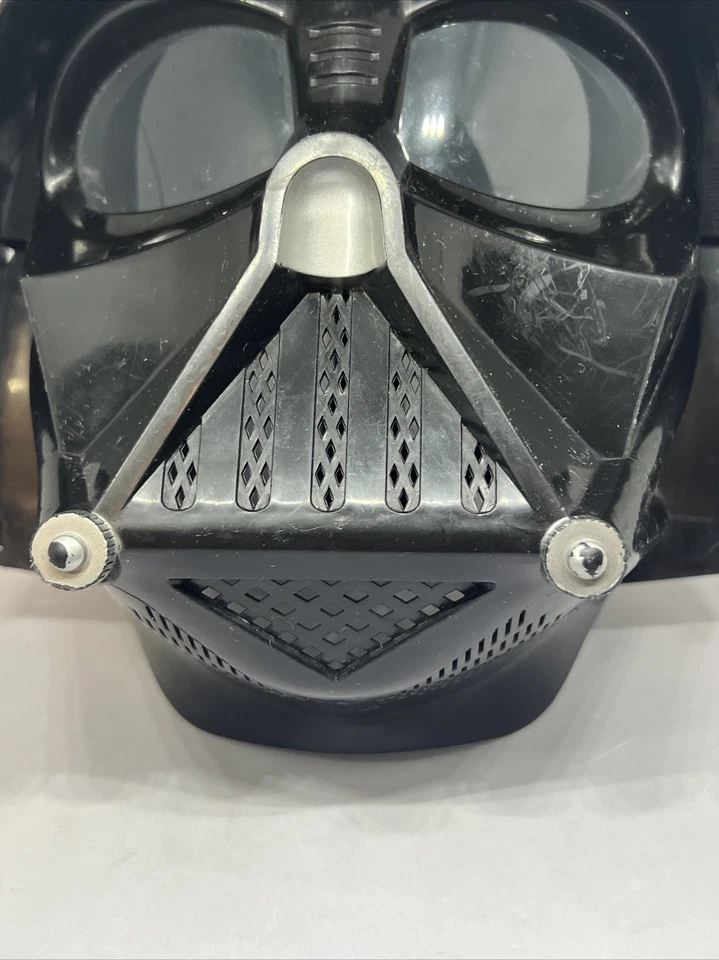  2010 Hasbro DARTH VADER TALKING Mask STRAP ADJUSTABLE SIZE - Image 2 of 4