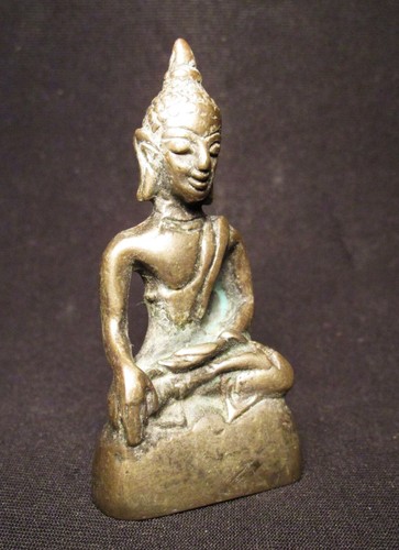 ANTIGUO AMULETO DE BUDA TAILANDÉS PHRA CHIANG SAEN CANCIÓN DE BRONCE - Imagen 3 de 8