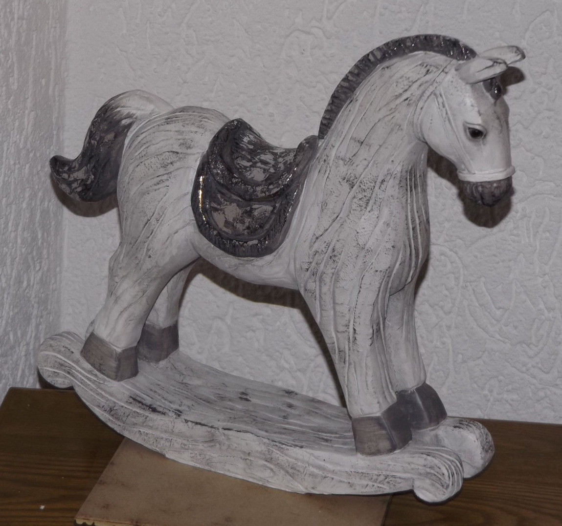 💋 What does a rocking horse symbolize. What are the symbols of The Rocking Horse Winner?. 20221021