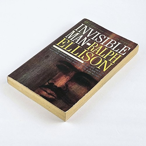 Invisible Man Ralph Ellison Vintage Paperback Book 1962 Edition - Picture 4 of 4