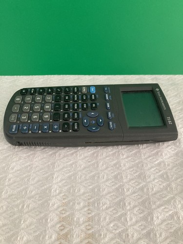TEXAS INSTRUMENTS - Calculatrice Scientifique Texas Instruments Ti 82 - Photo 5/9