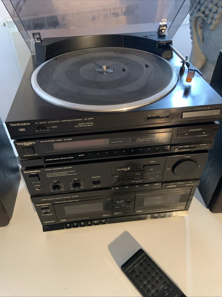 Stereo Technics con Casse Telecomando e Piatto Vinile Tutto Funzionante! - Immagine 3 di 4