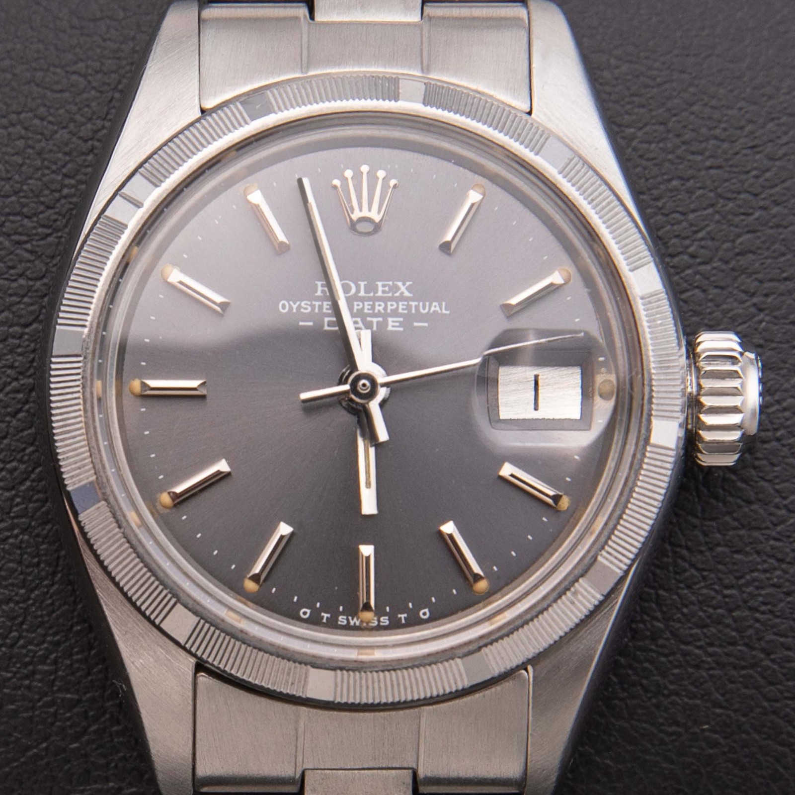 Rolex Date Engine-Turned Bezel Slate