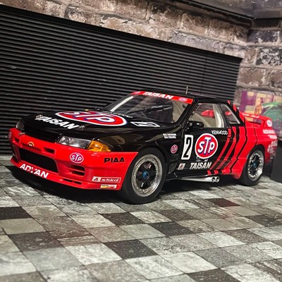 1/18 AUTOart 日産 スカイライン GT-R R32 タイサン STP AUTOart 1/18 Mini Car Nissan Skyline GT-R R32 Taisan STP