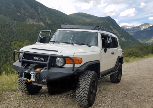 2014 Toyota FJ Cruiser - Picture 7 of 18