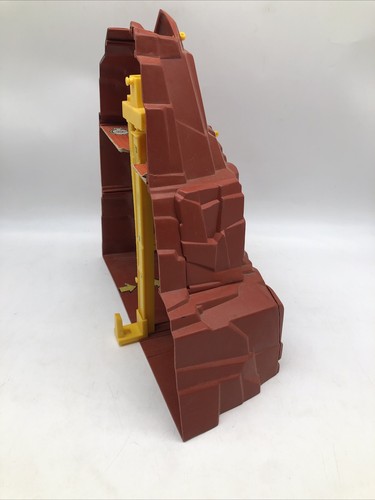 1975 Matchbox Mobile Action Command Rescue Center - Picture 9 of 18