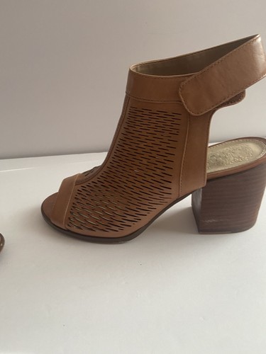 Vince Camuto 7M Peep Toe Sandal Tan Block Heel Leather Women’s Casual Hipster - Picture 6 of 9