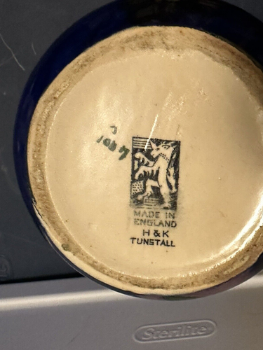 H & K Tunstall Hand Painted Anemones 7" Vase England Circa. 1933-1942 - Picture 13 of 13